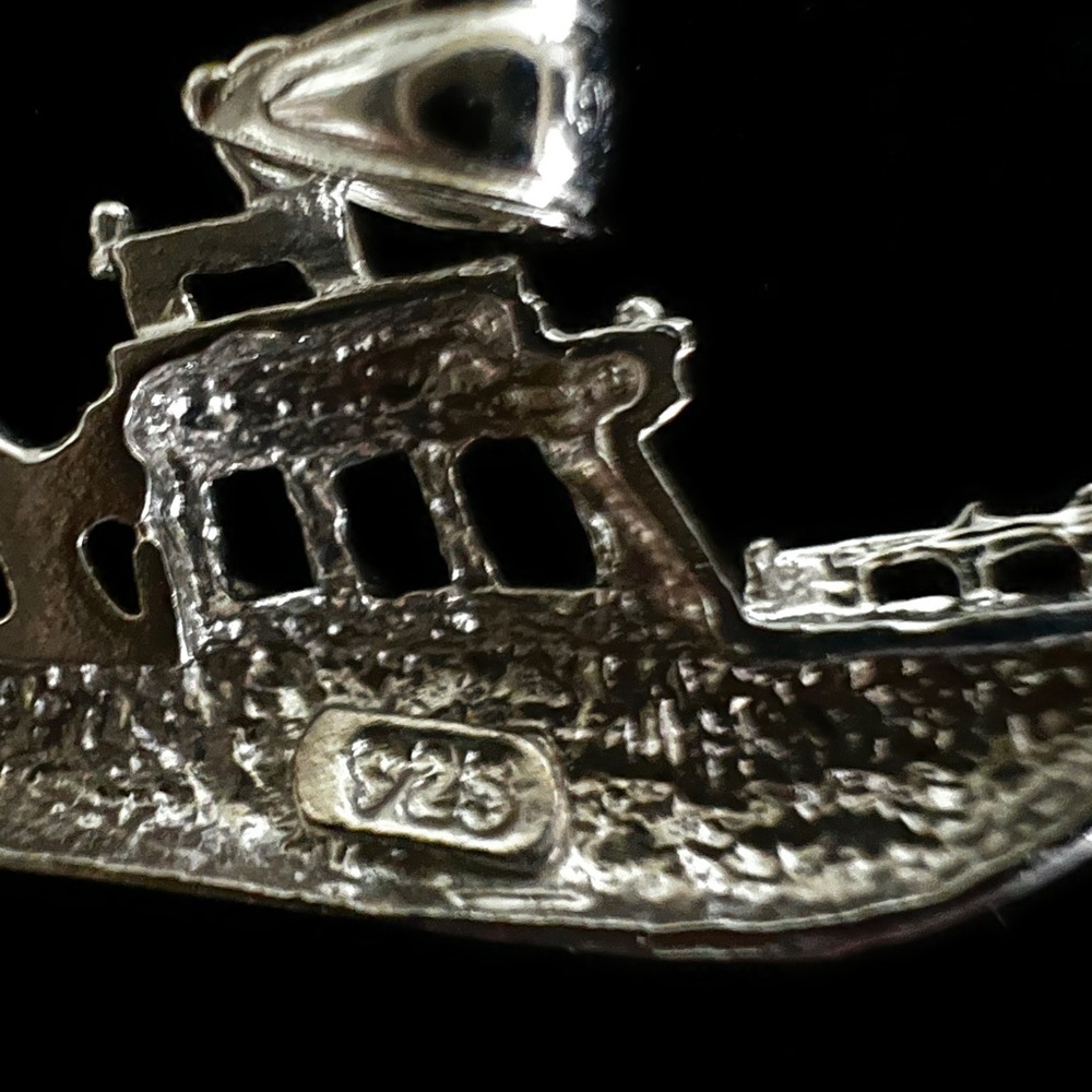 Sterling silver fishing boat pendant - Picture 4 of 4